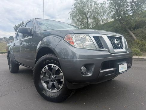 Used 2017 Nissan Frontier Desert Runner RWD image 7