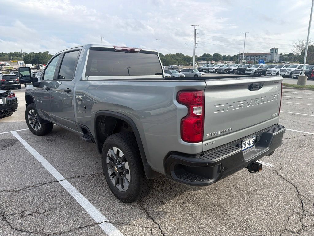 Used 2024 Chevrolet Silverado 2500 Custom w/ Custom Value Package AWD/4WD image 3