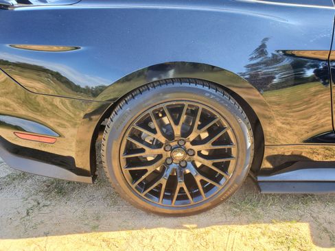 Used 2017 Ford Mustang GT Premium w/ Equipment Group 401A image 11