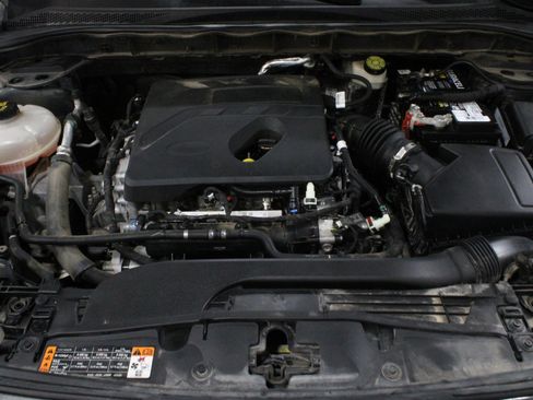 Used 2020 Ford Escape SE FWD image 35