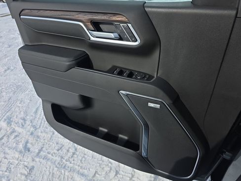 New 2026 GMC Sierra 1500 SLT w/ SLT Premium Plus Package image 32