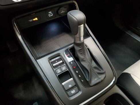 Used 2023 Honda CR-V LX image 7