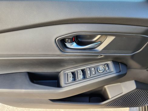 Certified 2025 Honda Accord SE image 17