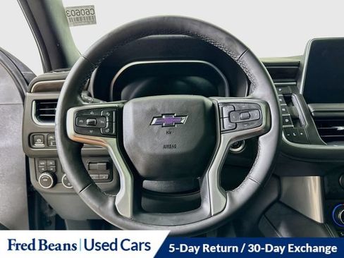 Used 2023 Chevrolet Suburban Z71 w/ Luxury Package AWD/4WD image 17