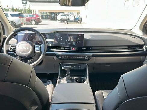 New 2026 Kia Carnival image 16