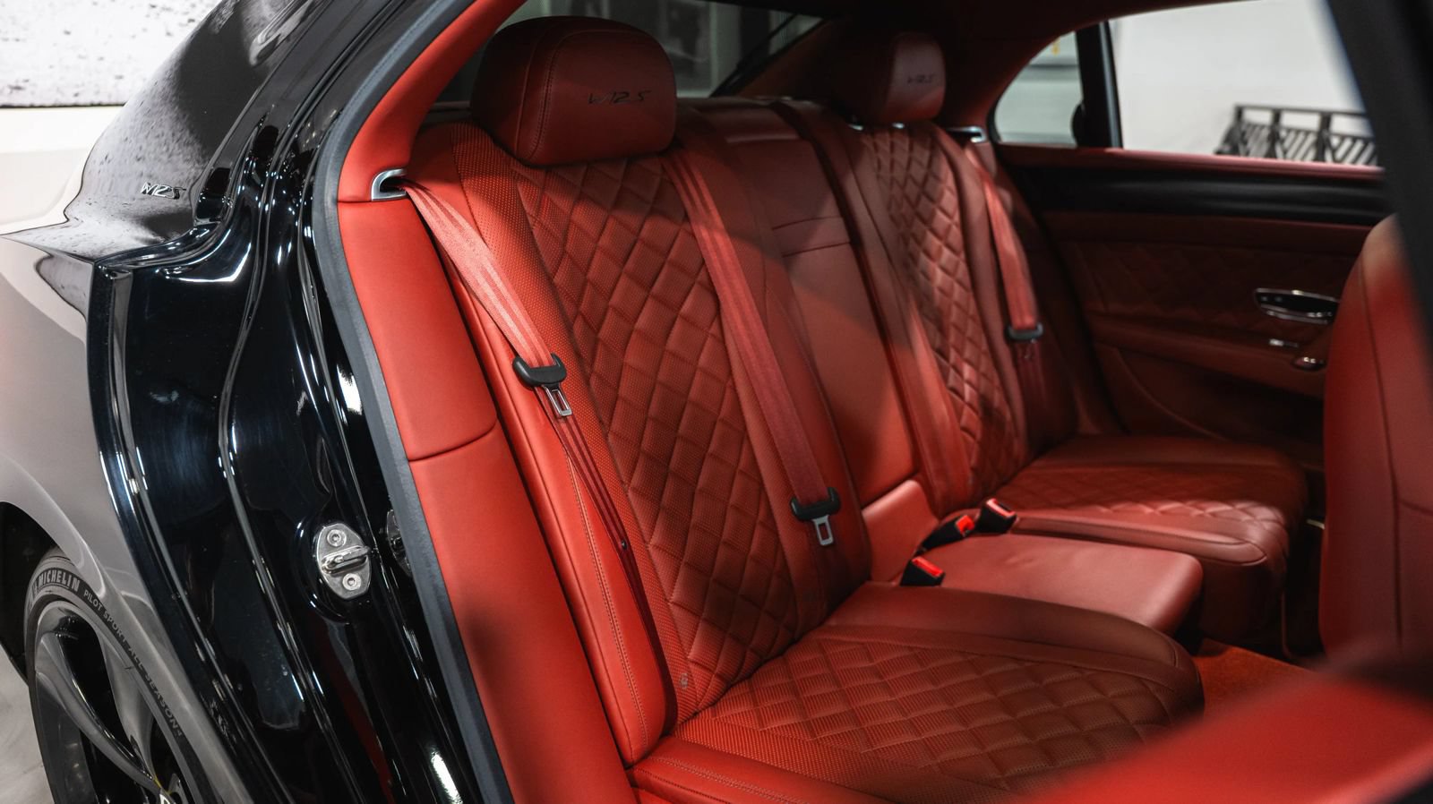 Used 2018 Bentley Flying Spur S W12 AWD/4WD image 33