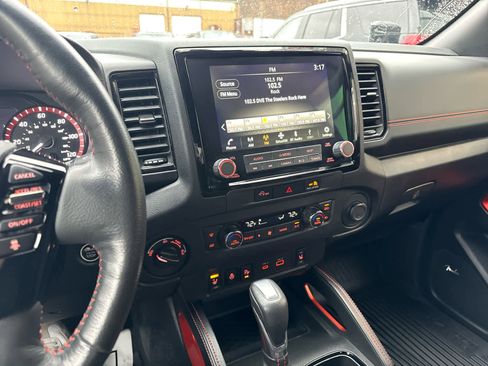 Used 2023 Nissan Frontier PRO-4X w/ Pro-4X Premium Package image 18