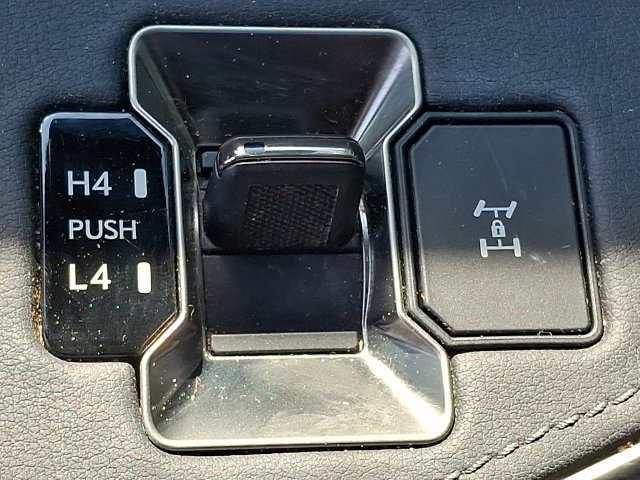 Used 2024 Lexus GX 550 w/ Accessory Package (Z1) AWD/4WD image 23