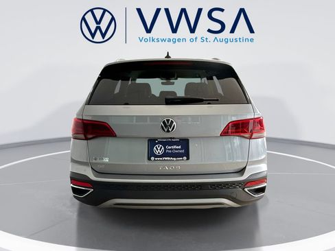 Certified 2023 Volkswagen Taos SE FWD image 7