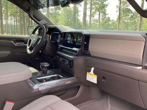 New 2026 Chevrolet Silverado 1500 LTZ AWD/4WD image 23