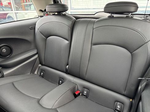 Certified 2024 MINI Cooper SE image 7