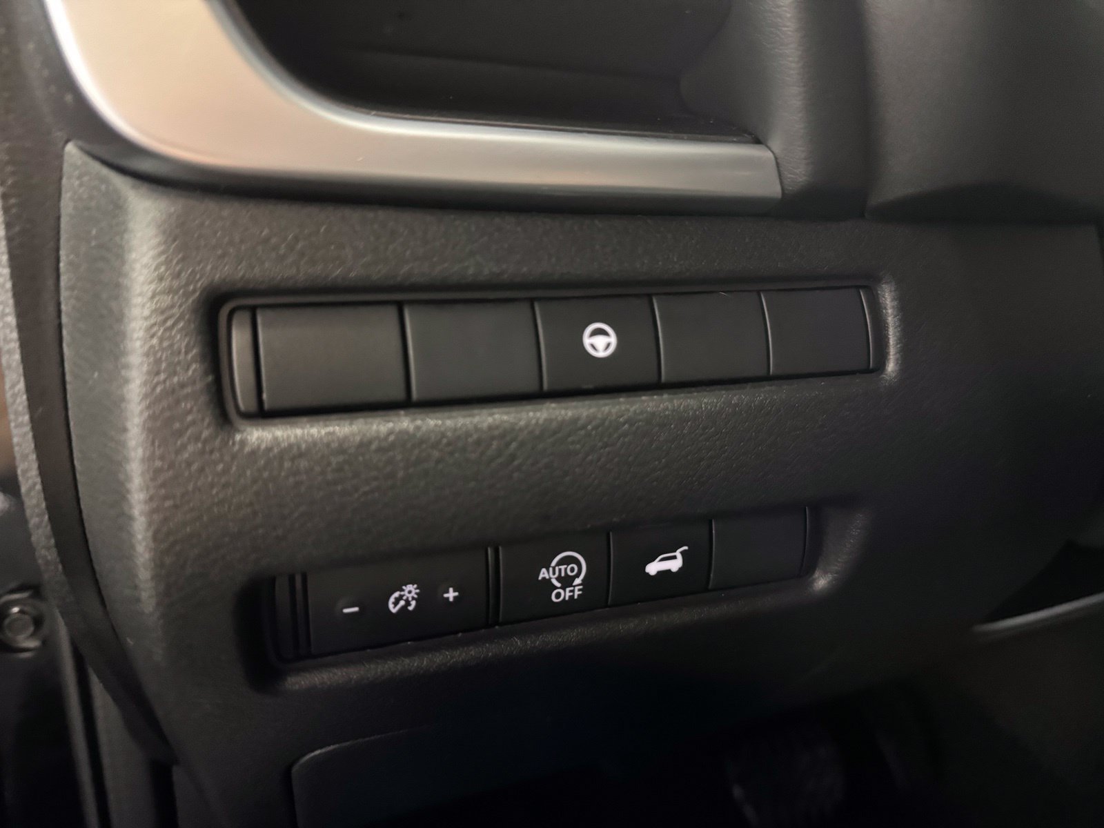 Certified 2025 Nissan Rogue SV AWD/4WD image 27