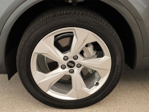 Certified 2022 Audi Q5 2.0T Premium Plus w/ Premium Plus Package image 33