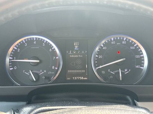 Used 2015 Toyota Highlander XLE image 32