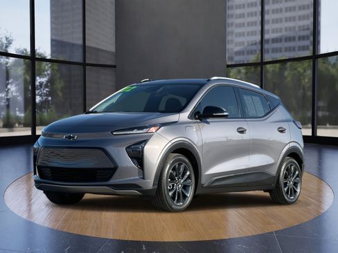 Used 2022 Chevrolet Bolt EUV LT w/ Convenience Package image 7