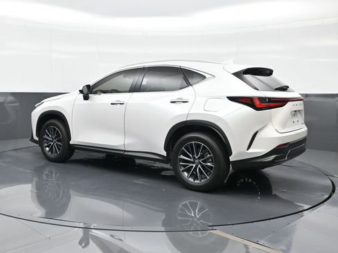 Used 2025 Lexus NX 250 FWD w/ Accessory Package (K3) image 2
