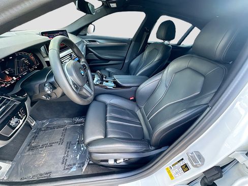 Used 2021 BMW 540i w/ Executive Package image 21