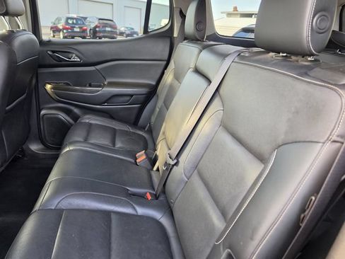 Used 2017 GMC Acadia SLT AWD/4WD image 13