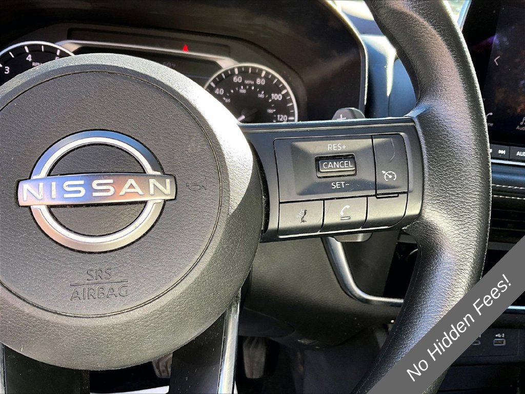 Used 2023 Nissan Rogue S AWD/4WD image 16
