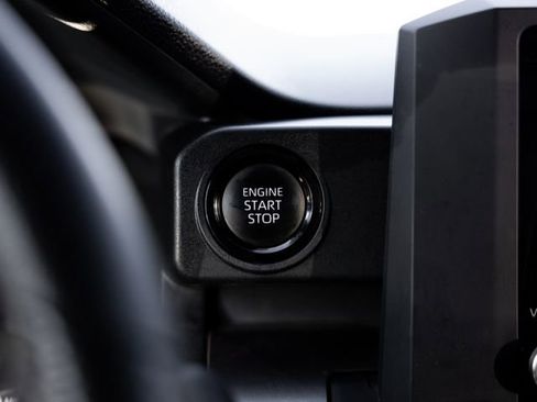 Certified 2024 Toyota Tacoma SR5 image 16