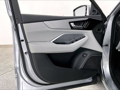 Certified 2026 Acura MDX FWD w/ Technology Package image 22