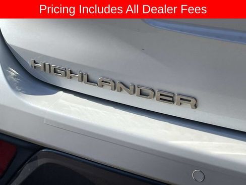 Used 2023 Toyota Highlander Limited AWD/4WD image 6
