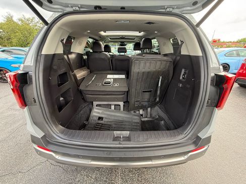 Used 2025 Kia Carnival SX FWD image 30