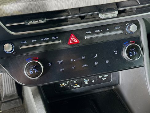 Used 2025 Hyundai Sonata SEL image 23