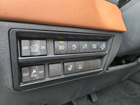 Used 2023 Toyota Tundra 1794 Edition AWD/4WD image 17