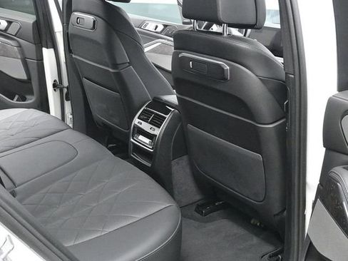 Used 2025 BMW X5 xDrive40i image 16