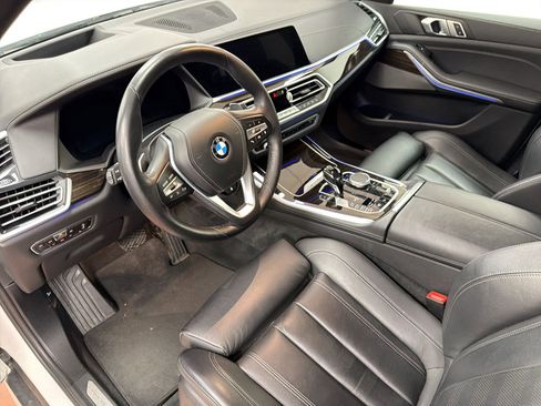 Used 2021 BMW X5 xDrive40i w/ Premium Package image 4