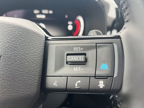 New 2026 Nissan Pathfinder SL FWD image 13
