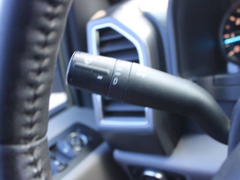 Used 2017 Ford F150 XLT w/ Equipment Group 302A Luxury RWD image 39