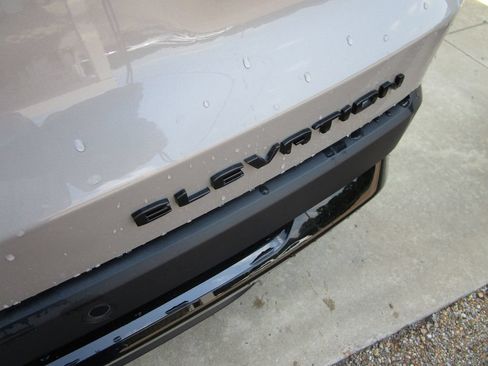 New 2027 GMC Terrain Elevation w/ Elevation Premium Package FWD image 12