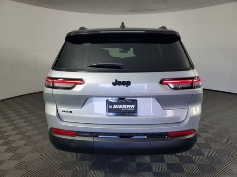 New 2025 Jeep Grand Cherokee L Limited image 5