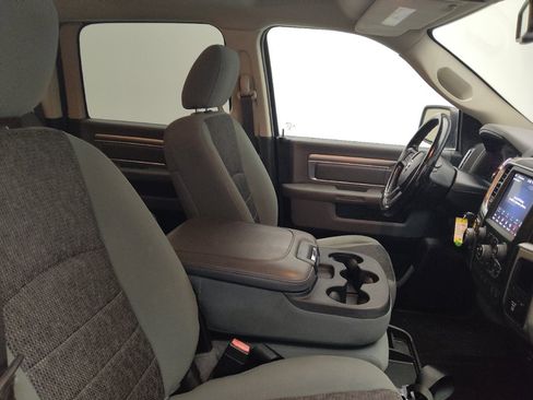 Used 2019 RAM 1500 Big Horn RWD image 21