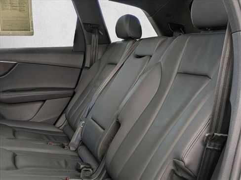 Used 2023 Audi Q7 2.0T Premium Plus w/ Premium Plus Package AWD/4WD image 25
