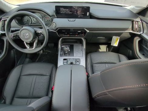 Used 2026 MAZDA CX-90 3.3 Turbo w/ Preferred Package AWD/4WD image 5