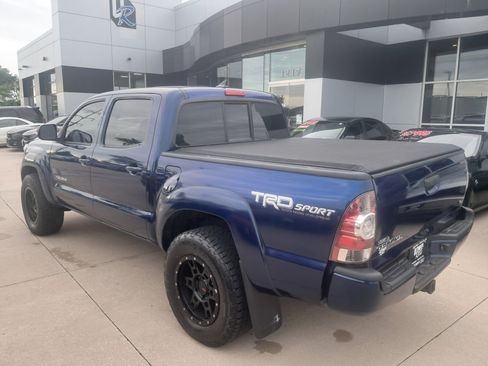 Used 2014 Toyota Tacoma 4x4 Double Cab w/ TRD Sport Package image 7
