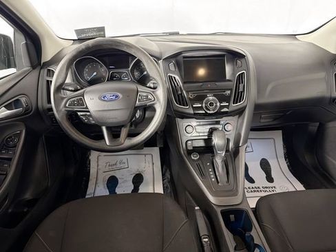 Used 2017 Ford Focus SEL image 21