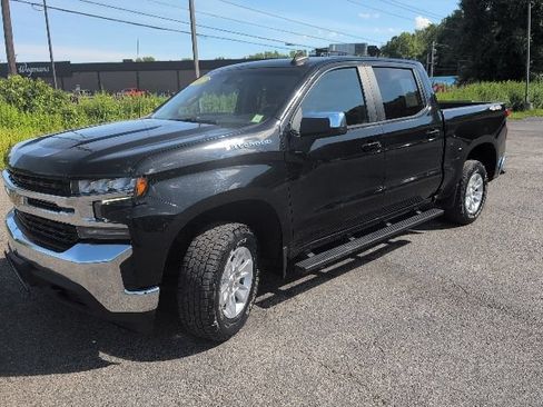 Certified 2022 Chevrolet Silverado 1500 LT w/ Bed Protection Package AWD/4WD image 1