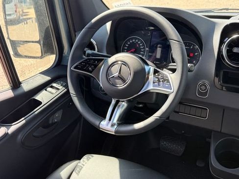 New 2026 Mercedes-Benz Sprinter 2500 image 23