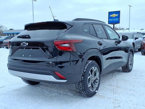 New 2026 Chevrolet Trax LT w/ Driver Confidence Package image 16