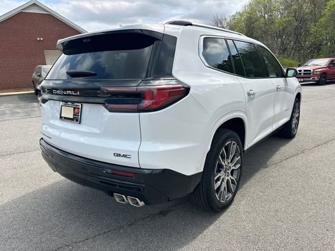New 2026 GMC Acadia Denali Ultimate w/ LPO, Floor Liner Package AWD/4WD image 6