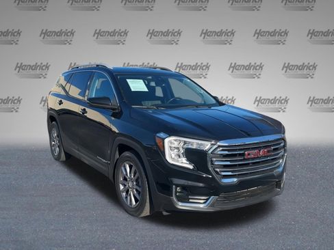 Used 2022 GMC Terrain SLT w/ LPO, Floor Liner Package image 2