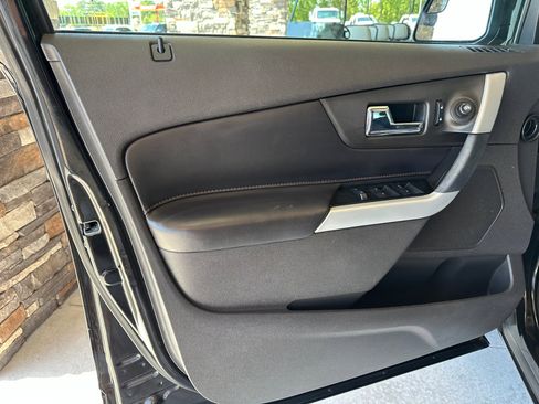 Used 2013 Ford Edge SEL image 9