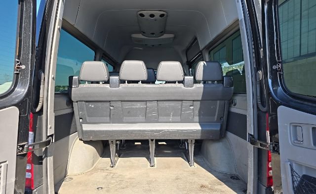 Used 2018 Mercedes-Benz Sprinter 2500 image 9