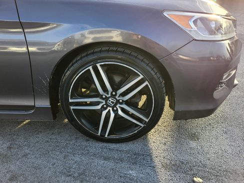 Used 2017 Honda Accord Sport Special Edition image 10