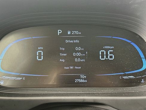 Used 2025 Hyundai Venue SEL FWD image 19