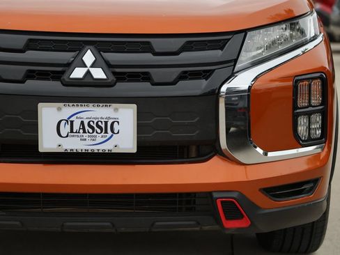 Used 2021 Mitsubishi Outlander Sport Black Edition FWD image 9